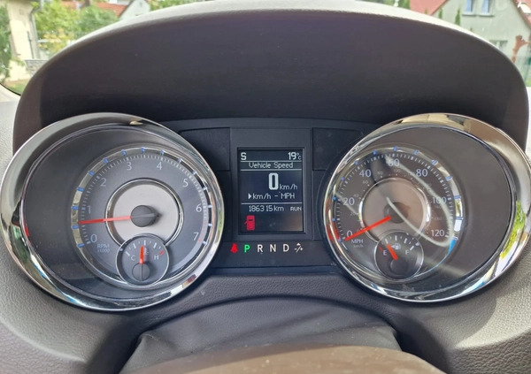 Chrysler Town &amp; Country cena 45999 przebieg: 198315, rok produkcji 2012 z Racibórz małe 172